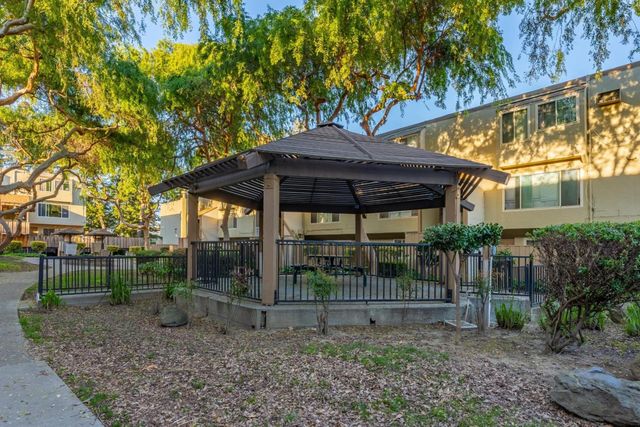 410 Auburn Way 19, San Jose, CA 95129