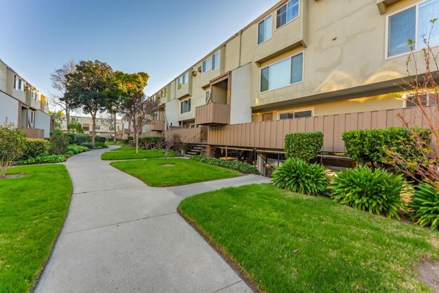 410 Auburn Way 19, San Jose, CA 95129