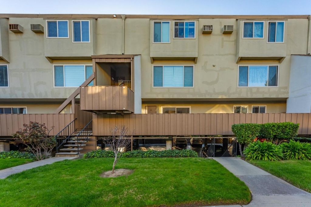 410 Auburn Way 19, San Jose, CA 95129