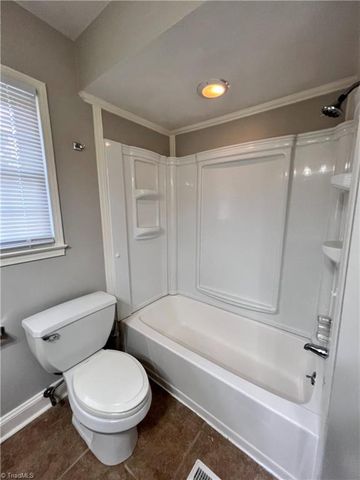 310 Woodlake Drive, Greensboro, NC 27406