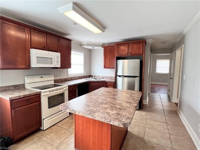 310 Woodlake Drive, Greensboro, NC 27406