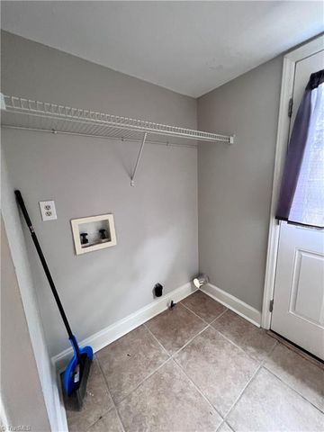310 Woodlake Drive, Greensboro, NC 27406