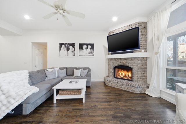 10917 S Sycamore Street, Jenks, OK 74037