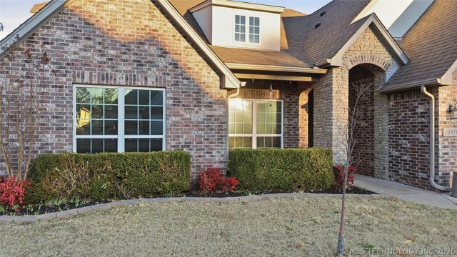 10917 S Sycamore Street, Jenks, OK 74037