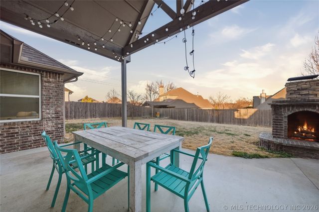 10917 S Sycamore Street, Jenks, OK 74037