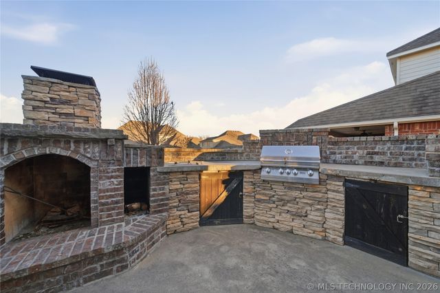 10917 S Sycamore Street, Jenks, OK 74037