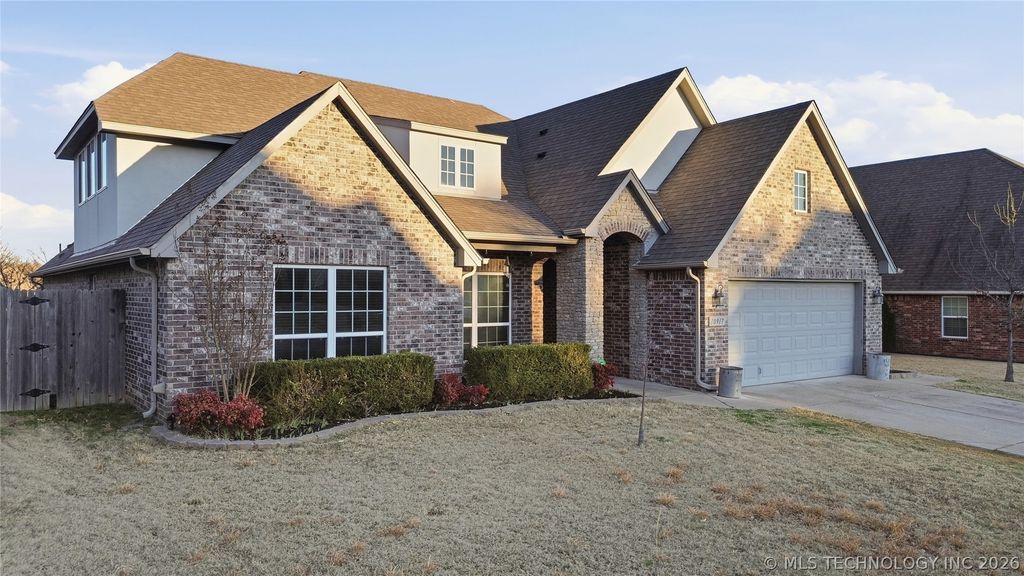 10917 S Sycamore Street, Jenks, OK 74037