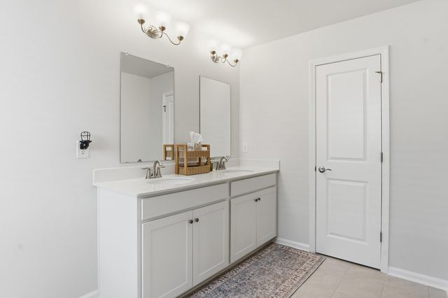 190 E Pinckney Street, Summerville, SC 29485