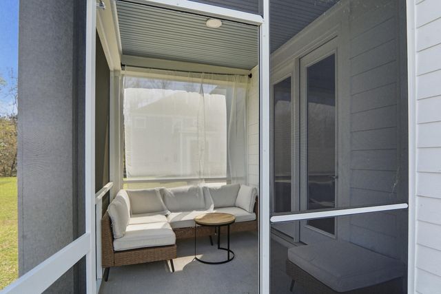 190 E Pinckney Street, Summerville, SC 29485