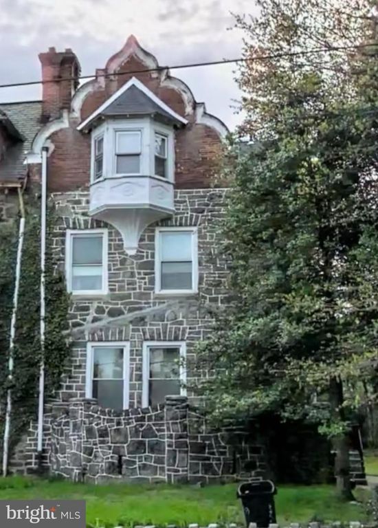 840 N 63RD ST, Philadelphia, PA 19151