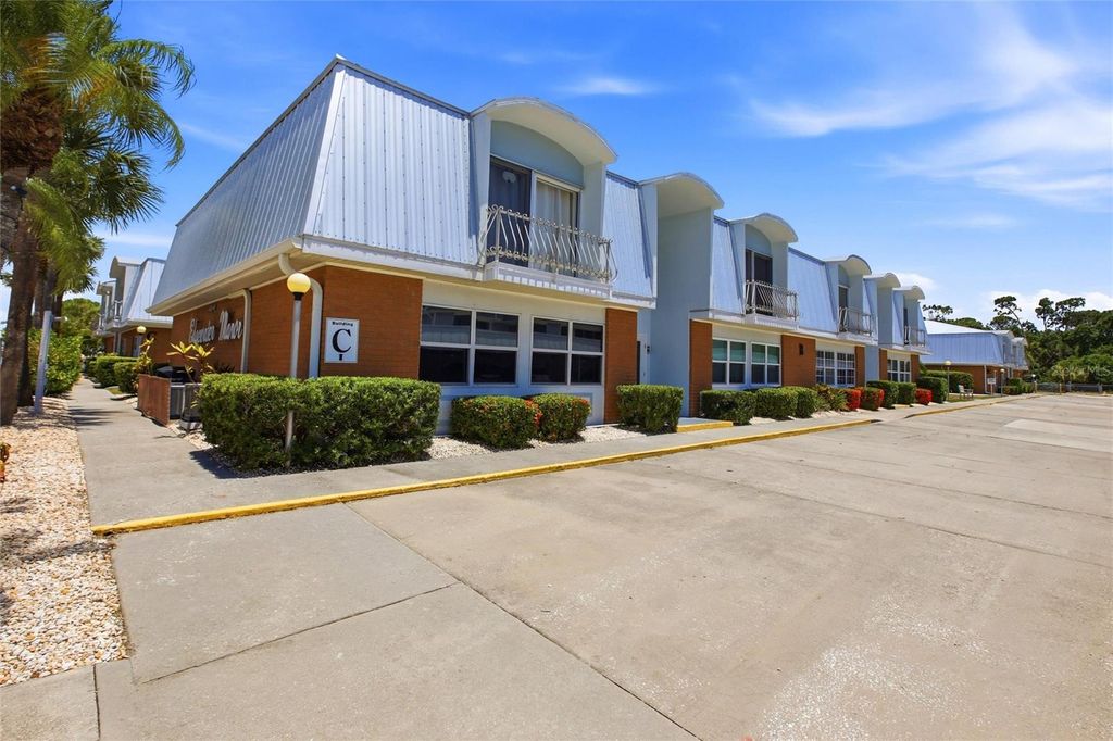 22333 EDGEWATER DRIVE C2, Punta Gorda, FL 33980