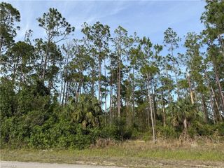 2202 Truman AVE, Alva, FL 33920