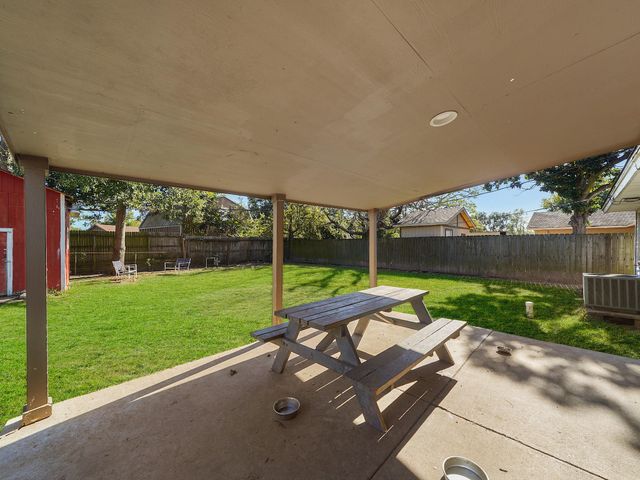 10214 Buena Park Drive, Houston, TX 77089