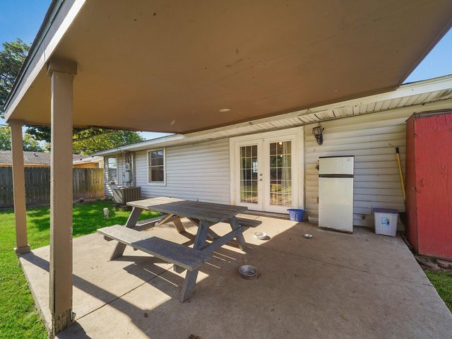 10214 Buena Park Drive, Houston, TX 77089