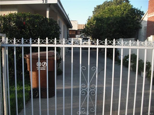 711 E Pine, Compton, CA 90221