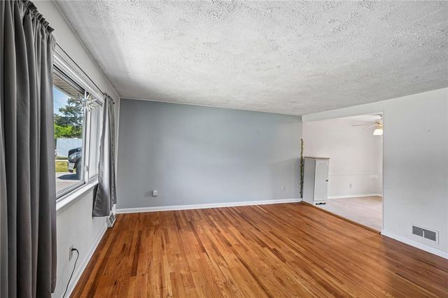 3334 Winchester Road, South Whitehall Twp, PA 18104