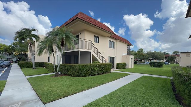 16461 Blatt Blvd 104, Weston, FL 33326