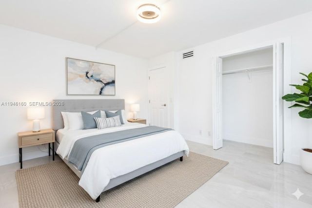 16461 Blatt Blvd 104, Weston, FL 33326