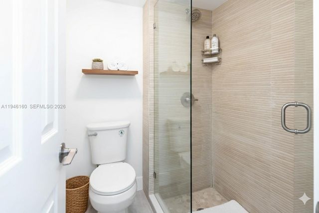 16461 Blatt Blvd 104, Weston, FL 33326