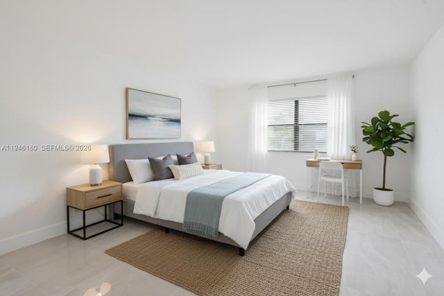 16461 Blatt Blvd 104, Weston, FL 33326