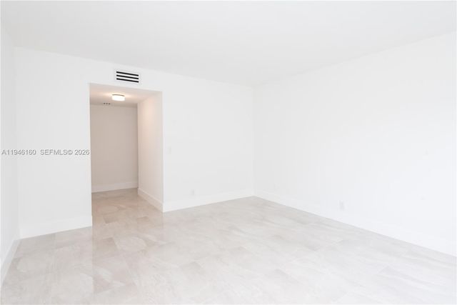 16461 Blatt Blvd 104, Weston, FL 33326