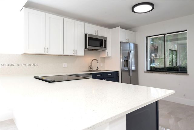 16461 Blatt Blvd 104, Weston, FL 33326