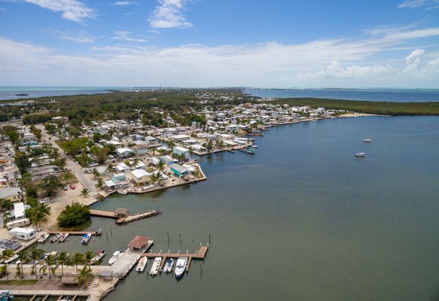 143 2nd Court, Key Largo, FL 33037