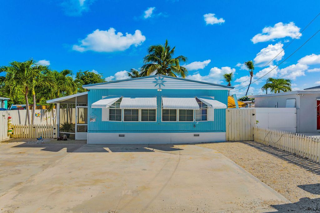143 2nd Court, Key Largo, FL 33037