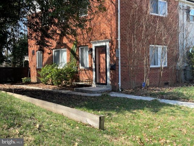 2217 GAYLORD DR, Suitland, MD 20746