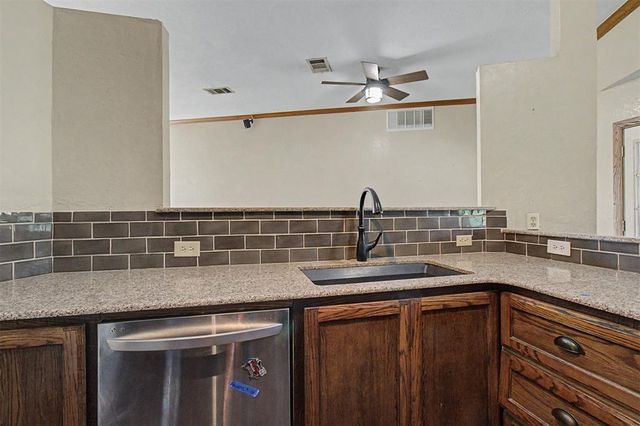 761 S Carolyn Drive, Choctaw, OK 73020