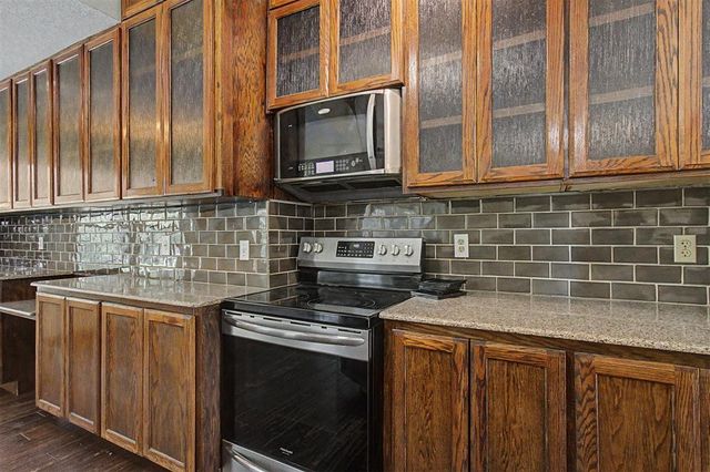 761 S Carolyn Drive, Choctaw, OK 73020