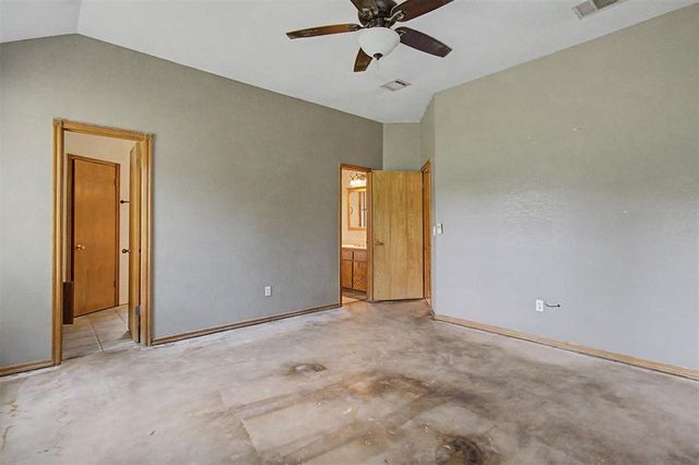 761 S Carolyn Drive, Choctaw, OK 73020