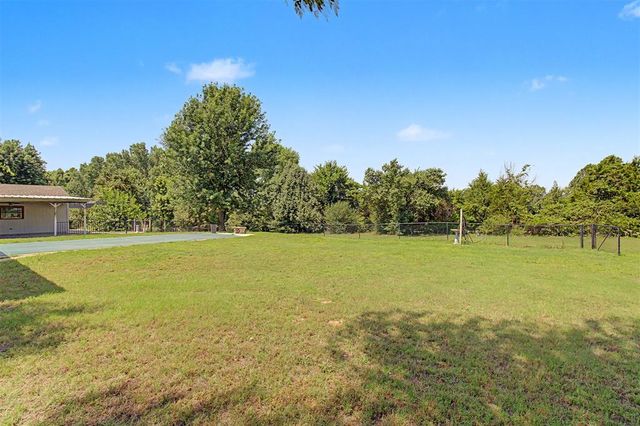761 S Carolyn Drive, Choctaw, OK 73020