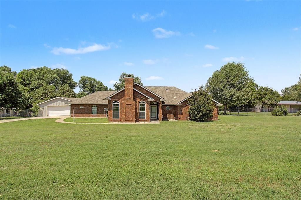 761 S Carolyn Drive, Choctaw, OK 73020