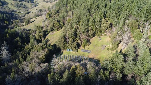 17001 Walker Lake Rd, Willits, CA 95490
