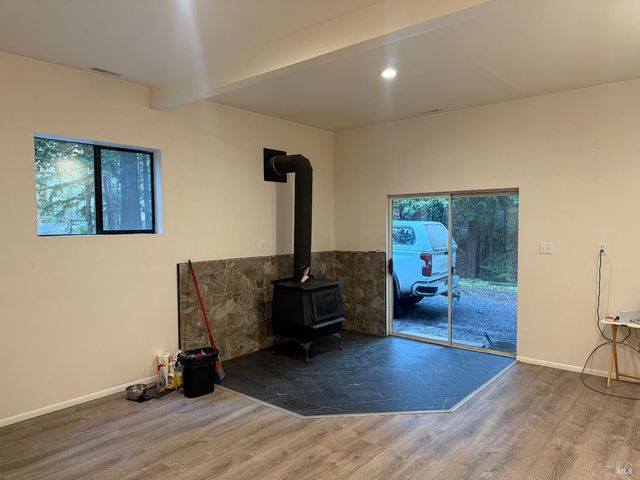 17001 Walker Lake Rd, Willits, CA 95490