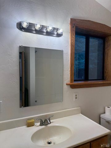 17001 Walker Lake Rd, Willits, CA 95490