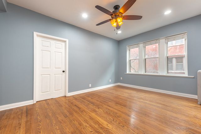1329 W Addison Street 1A, Chicago, IL 60613