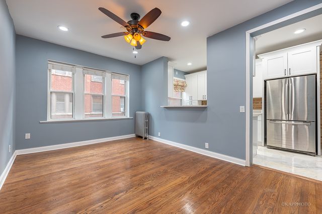1329 W Addison Street 1A, Chicago, IL 60613