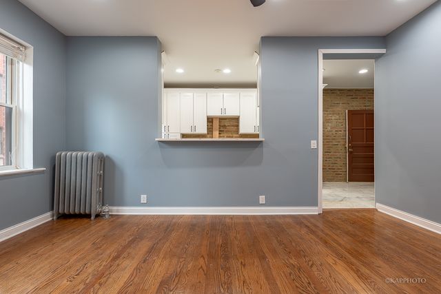 1329 W Addison Street 1A, Chicago, IL 60613