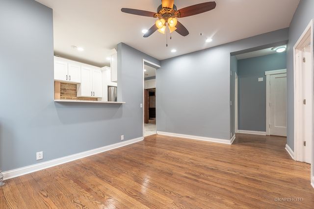1329 W Addison Street 1A, Chicago, IL 60613