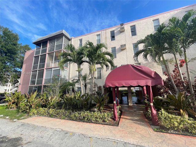 2800 NW 56th Avenue E103, Lauderhill, FL 33313