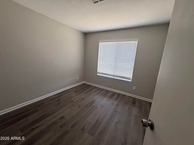 5331 W VOLTAIRE Drive, Glendale, AZ 85304
