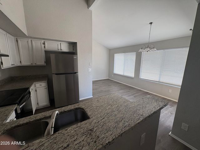 5331 W VOLTAIRE Drive, Glendale, AZ 85304