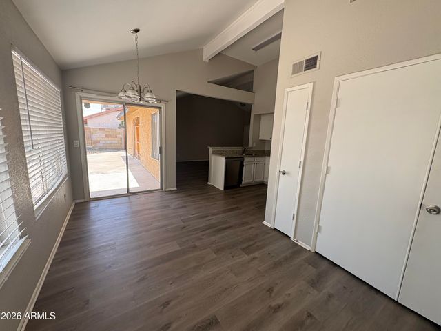 5331 W VOLTAIRE Drive, Glendale, AZ 85304