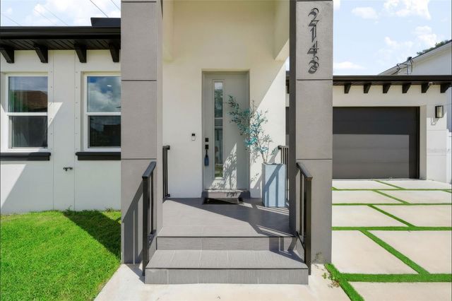2143 W SAINT CONRAD STREET, Tampa, FL 33607