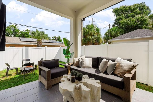2143 W SAINT CONRAD STREET, Tampa, FL 33607