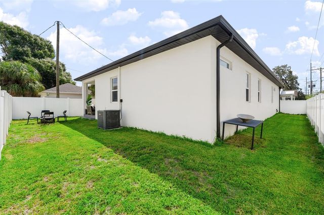 2143 W SAINT CONRAD STREET, Tampa, FL 33607