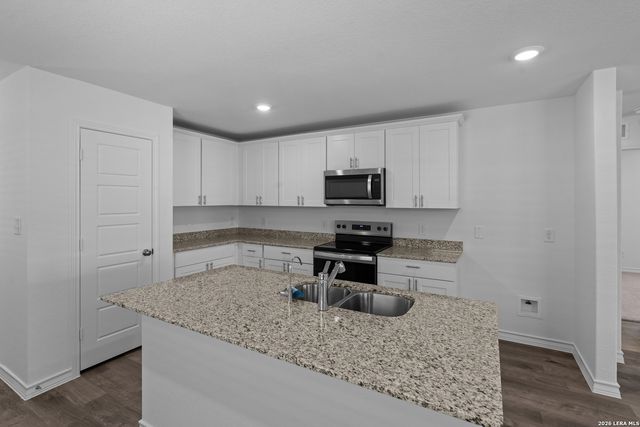 4117 LAZY LILY DR, Seguin, TX 78155
