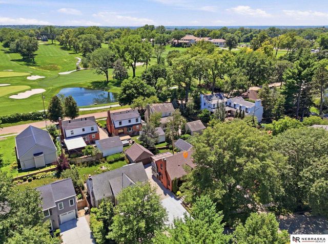 2643 Woodsdale Boulevard, Lincoln, NE 68502